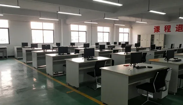 课堂管理数字化转型中的教师成长新路径